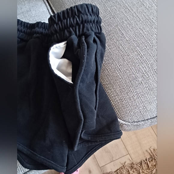 WE11DONE women's short. Size M in black - Picture 4 of 4